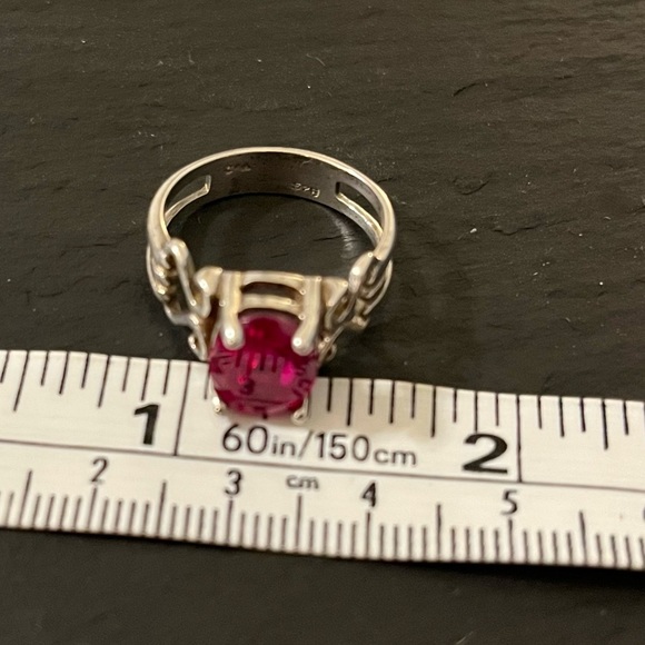 C^A 825 Silver 2 Carat Lab Created Oval Ruby Scroll Ring Size 7 - Picture 12 of 16